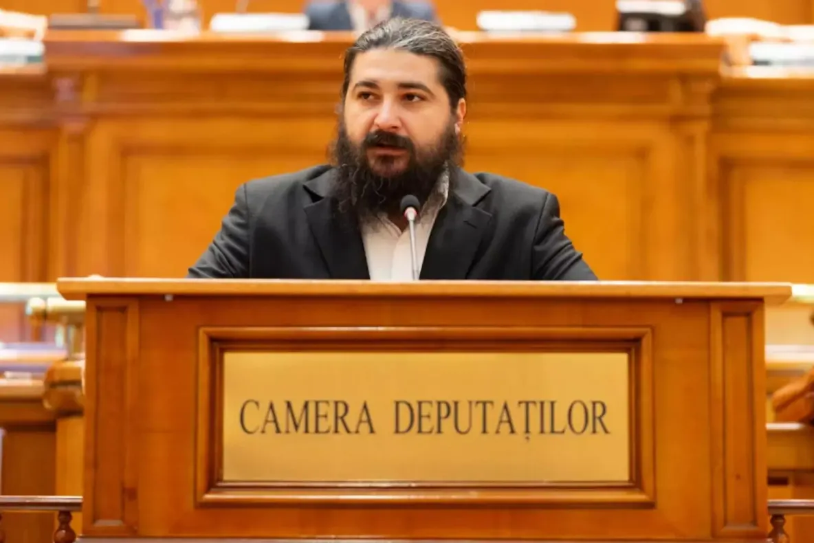 Bogdan Velcescu (deputat AUR): „Căsătoria nu este un contract cu termen de expirare. Este temelia familiei”