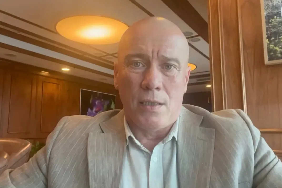 Prima reacție a ministrului Culturii, după ce a fost înregistrat înjurând interesul național: ”Cineva dorește să mă discrediteze”-VIDEO
