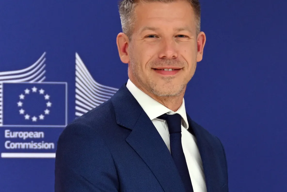 Ungaria scoate din nou carburanți din rezerva strategică! Premierul Peter Magyar anunță măsuri de urgență după prima ședință de Guvern