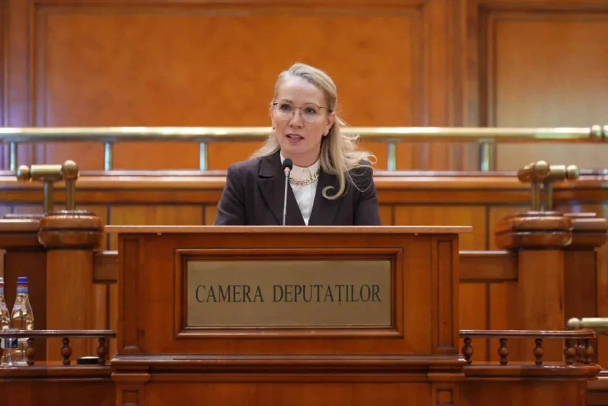 Ramona Ioana Bruynseels (deputat AUR): „Statul a lipsit! Românii se trezesc cu războiul în casă, iar guvernanții stau pe scaune”