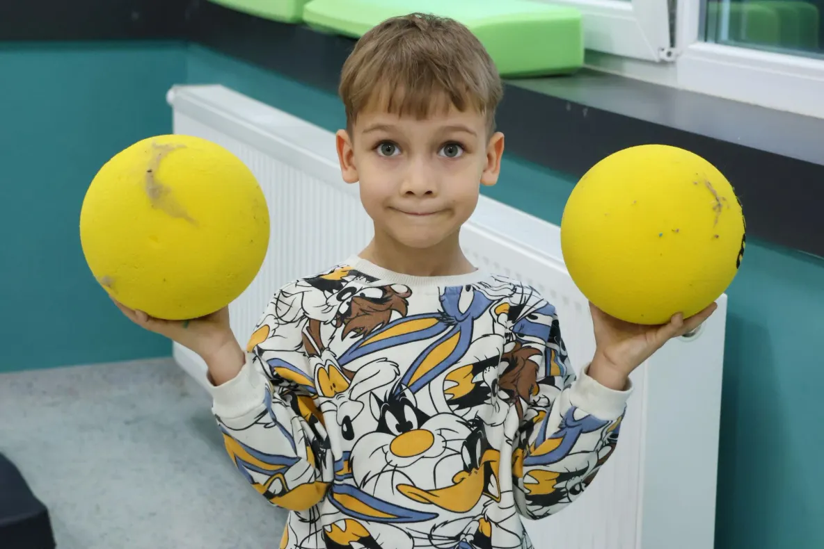 Studiu Salvați Copiii România - 1 din 3 copii își dorește mai mult timp cu familia și mai multe ore petrecute în aer liber