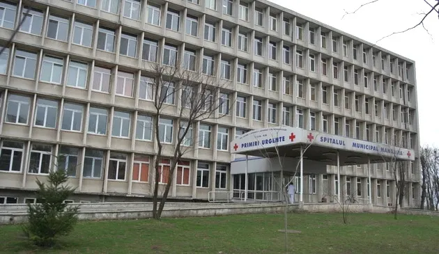 Secția de Pediatrie a spitalului din Mangalia, ÎNCHISĂ după ce singurul medic și‑a luat concediu prelungit. Părinții revoltați cer găsirea unei soluții