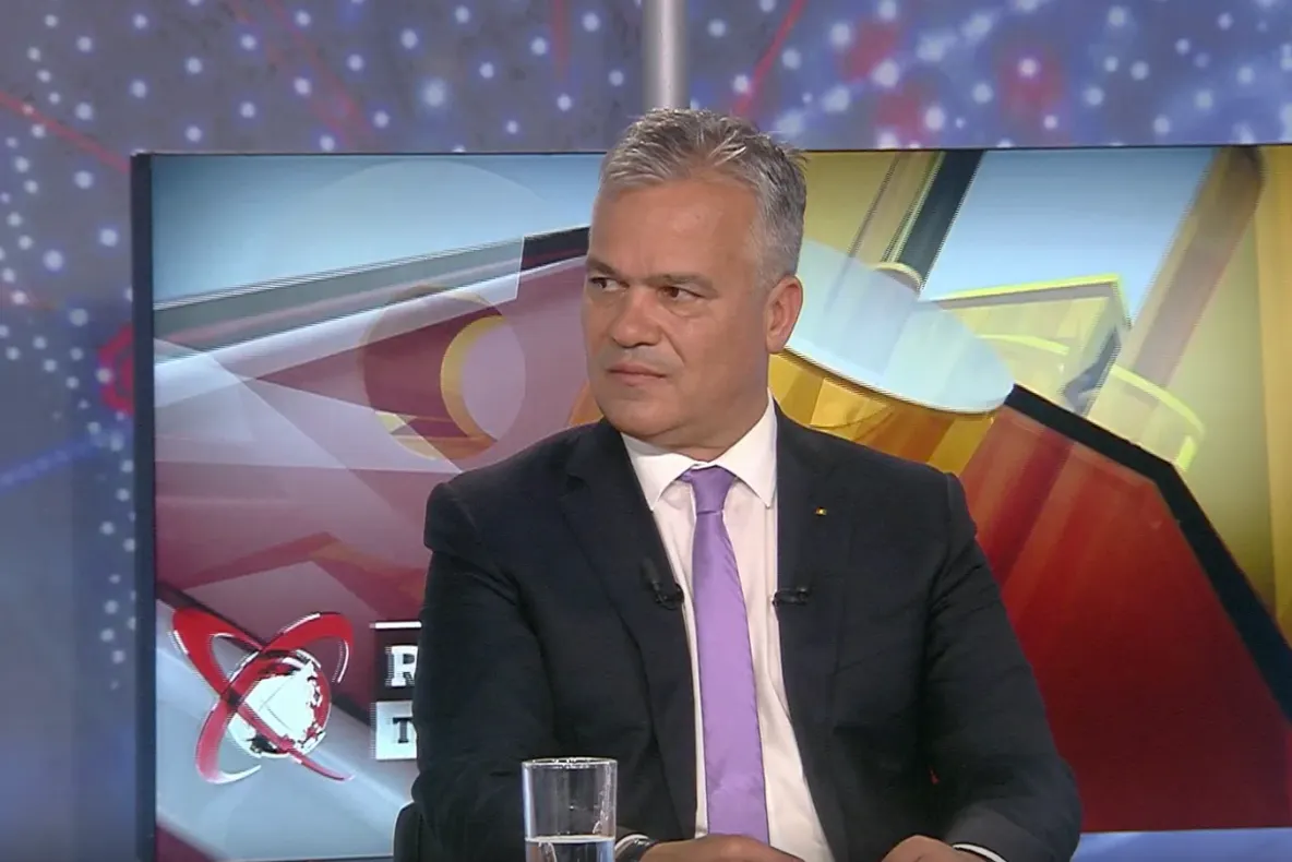 Adrian Veștea: „Vreau să fie foarte clar: nu îmi depun mandatul de premier desemnat.”