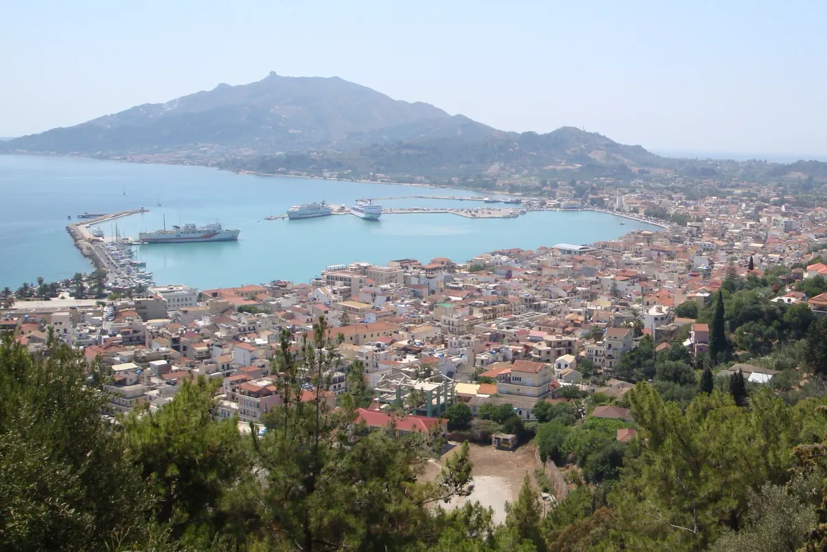 Cele mai întâlnite înșelătorii din Grecia, de la taximetriști cu supertarife la restaurante cu note de plată șocante