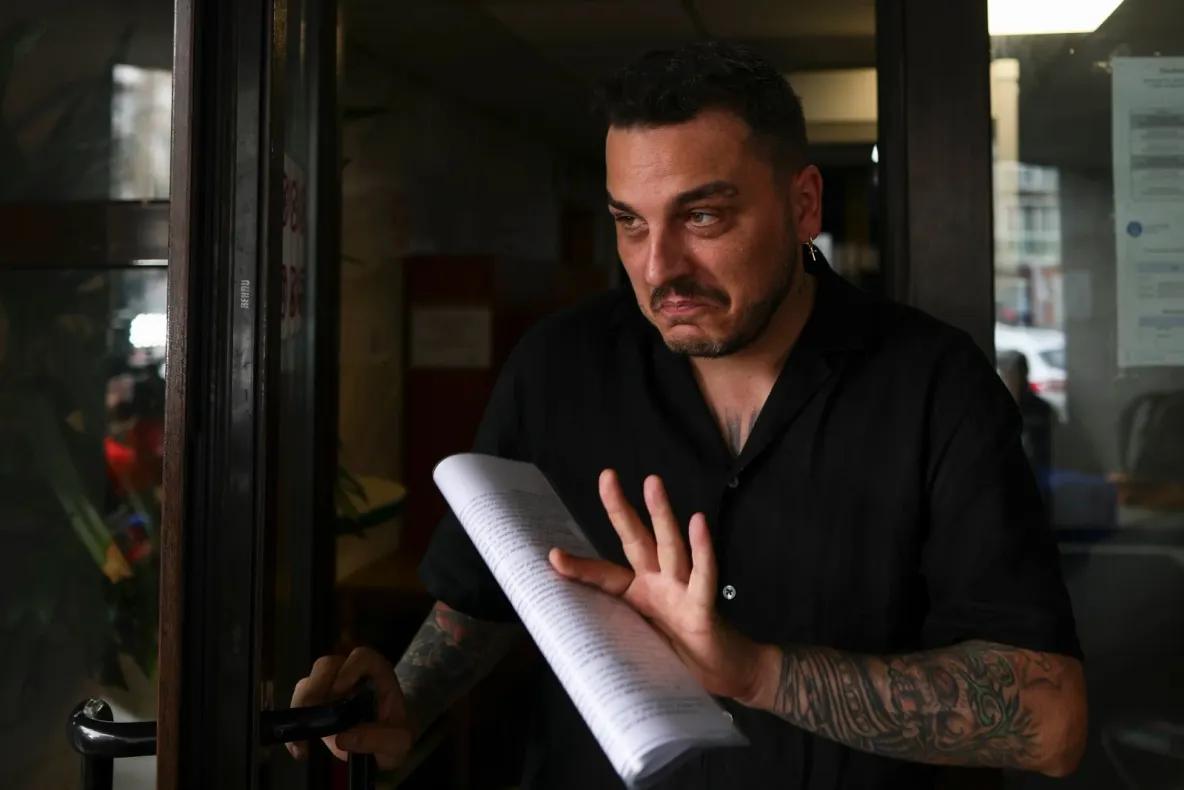 Makaveli, plasat sub control judiciar și nu are voie să părăsească țara. Va purta o brățară de monitorizare electronică. ”Îmi asum fapta”-VIDEO