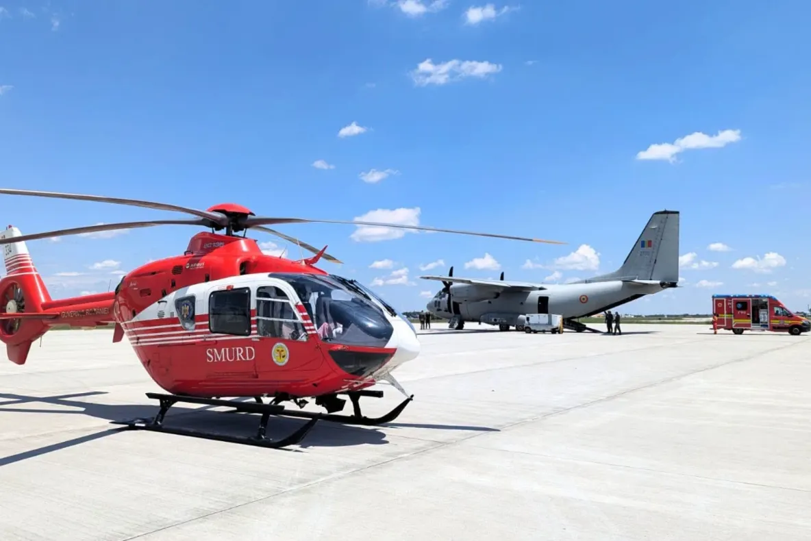 Doi tineri cu arsuri grave, transferați în Belgia și Germania cu o aeronavă militară. Unul dintre ei are arsuri pe 70% din corp