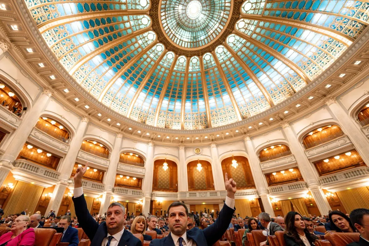 Scandal în Parlament pe tema centralelor pe cărbune. Vot decisiv în Camera Deputaților