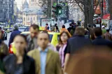 Românii cer transparență în cheltuielile de înarmare. Majoritatea vrea competiție reală și industrie locală – SONDAJ