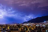 Alertă meteo în sudul țării: vijelii puternice și grindină în Giurgiu. Capitala, sub Cod galben