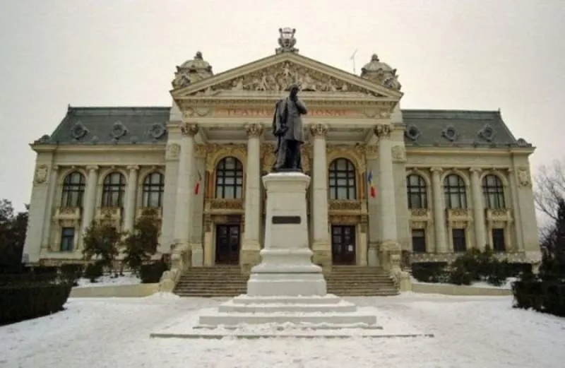 Teatru