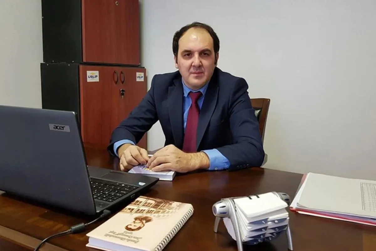 Laviniu Lacusta