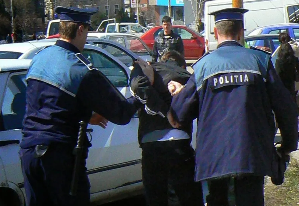 Ieșean, care fura din locuințe mai multe judeţe, prin la Galaţi
