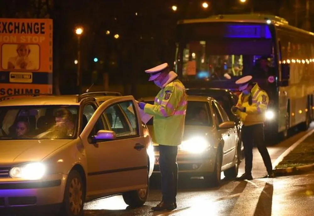 Nu este o glumă! Poliția verifică dacă aveți adeverință sau declarație pe propria răspundere: Doi tineri veniți să cumpere pâine au fost amendați!