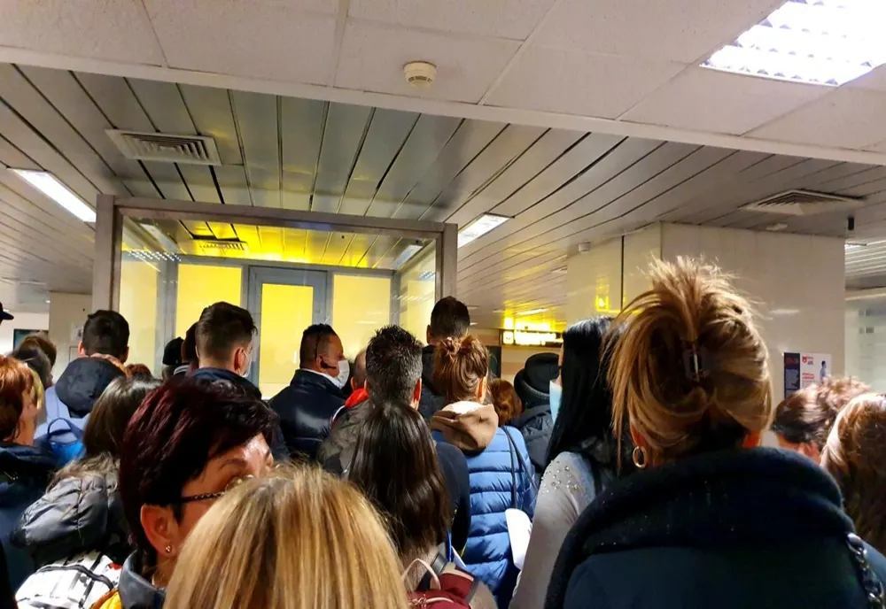 Scandal la Iași! 28 de persoane refuză să stea în carantină!