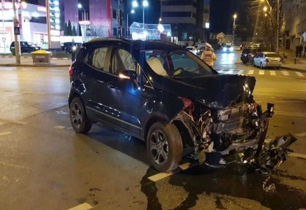 După accidentul în care a fost implicat, primarul Mihai Chirica a fost testat pe „terasa unui bar, după un stâlp“!
