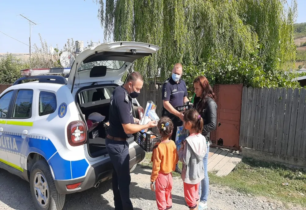 Polițiști cu suflet mare (FOTO)