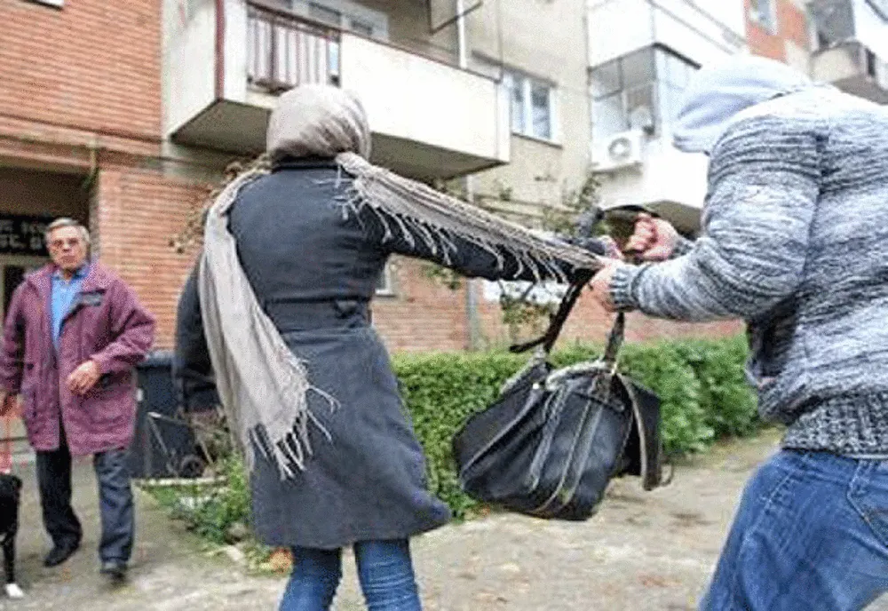 Femeie tâlharită în Iași