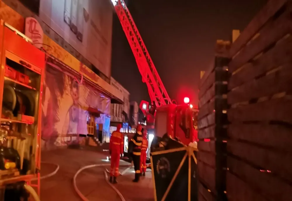 Incendiul la o fabrica din Iași