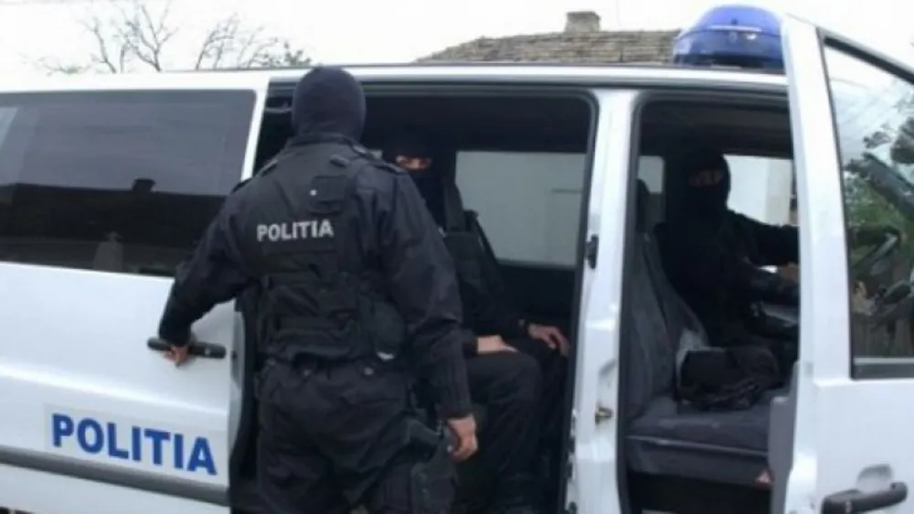 Hoțul de la sala de jocuri din Iași și complicea acestuia au fost reținuți