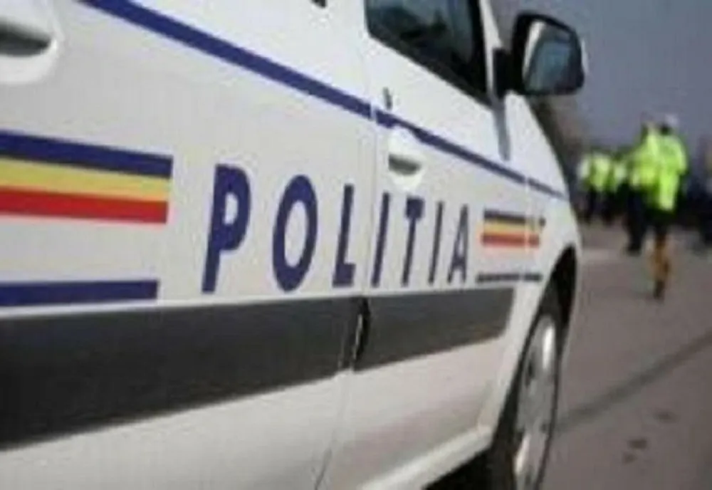Accident în Cornul Luncii! Trei persoane au avut nevoie îngrijiri medicale