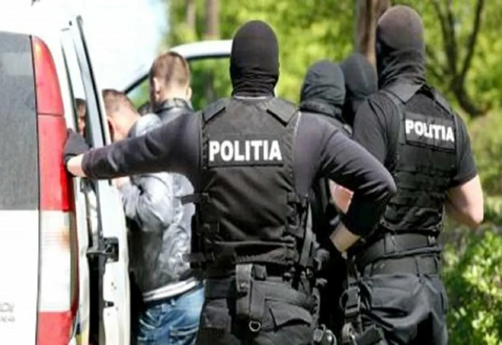 Percheziții de amploare, în această dimineață, la primăria municipiului Iași