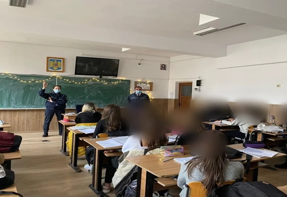 Lansarea proiectului preventiv „Fii puternic, nu violent” la Iași