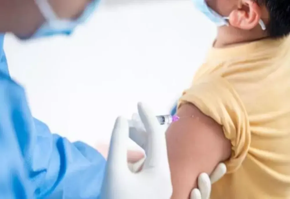 CIFRE alarmante în pandemie, în mediul rural: 70% dintre părinți nu vor să-și vaccineze copiii împotriva COVID-19