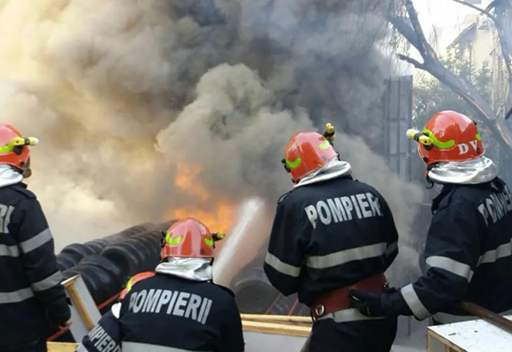 Au rămas fără acoperiș deasupra capului