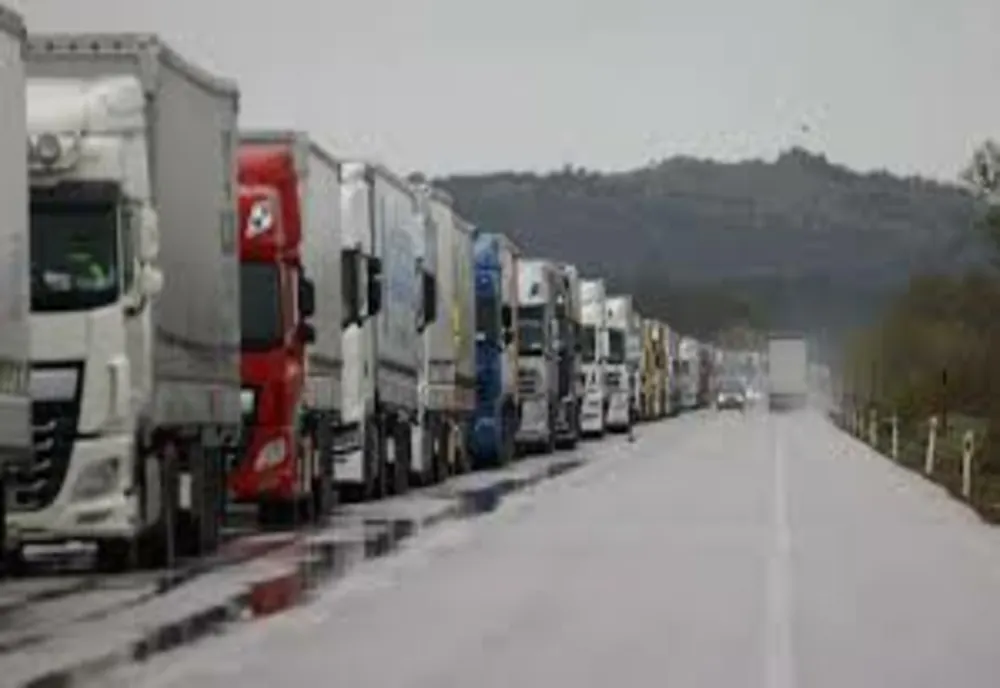 De la câți ani poți fi șofer pe TIR? A scăzut vârsta de obținere a permisului de conducere profesionist