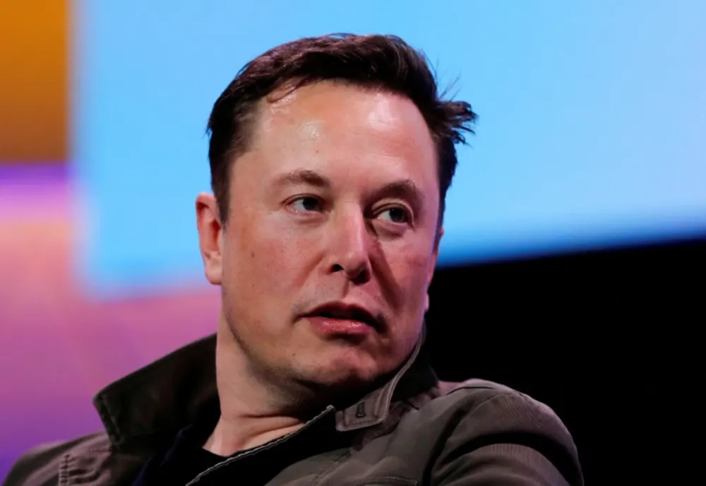 DUPĂ RUPTURA DE DONALD TRUMP, ELON MUSK ANUNȚĂ CĂ ÎȘI FACE PARTID