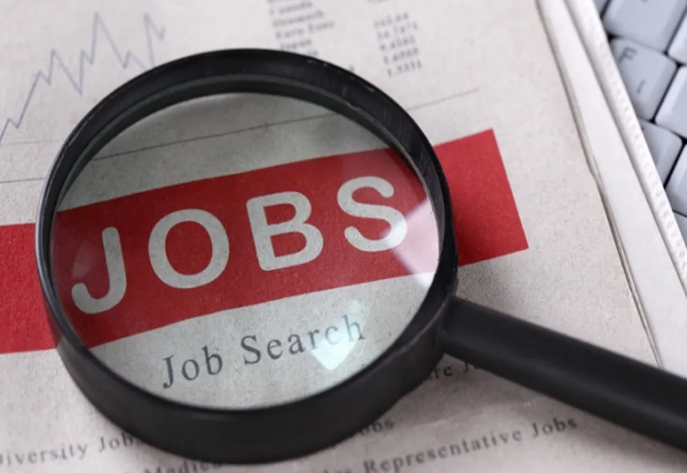8 români din 10 lucrează în mediul PRIVAT pentru salariile a 2 bugetari - DATE INS