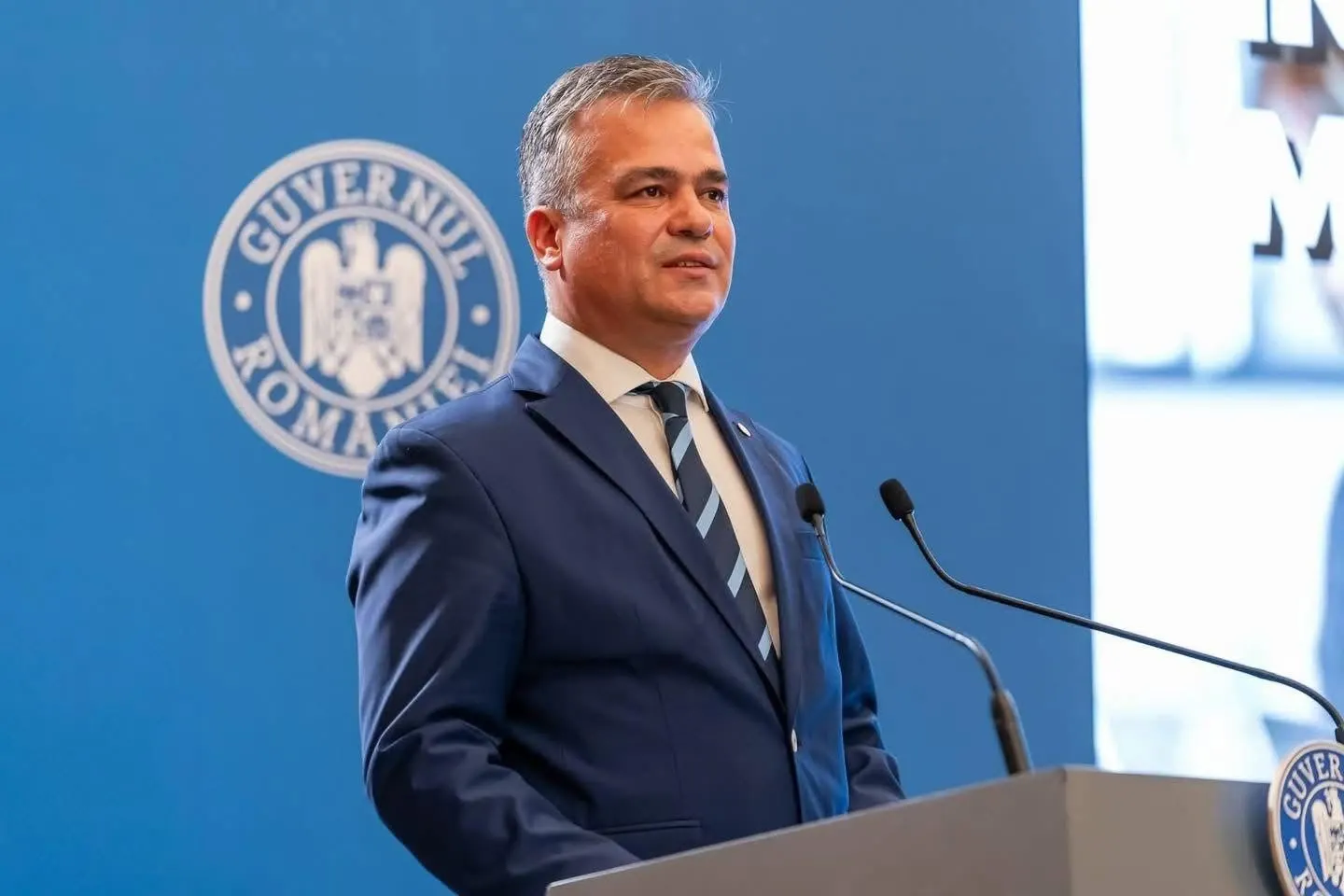 Adrian Veștea, premierul desemnat