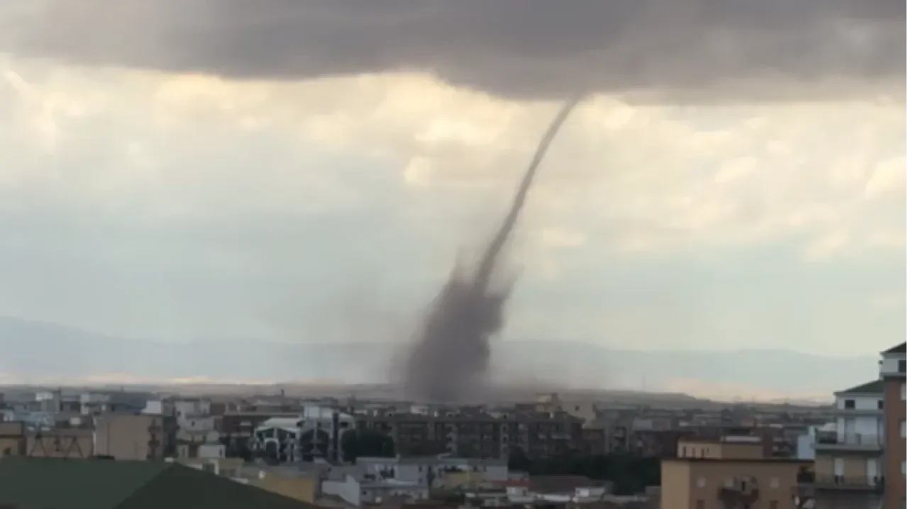 Tornadă în Italia