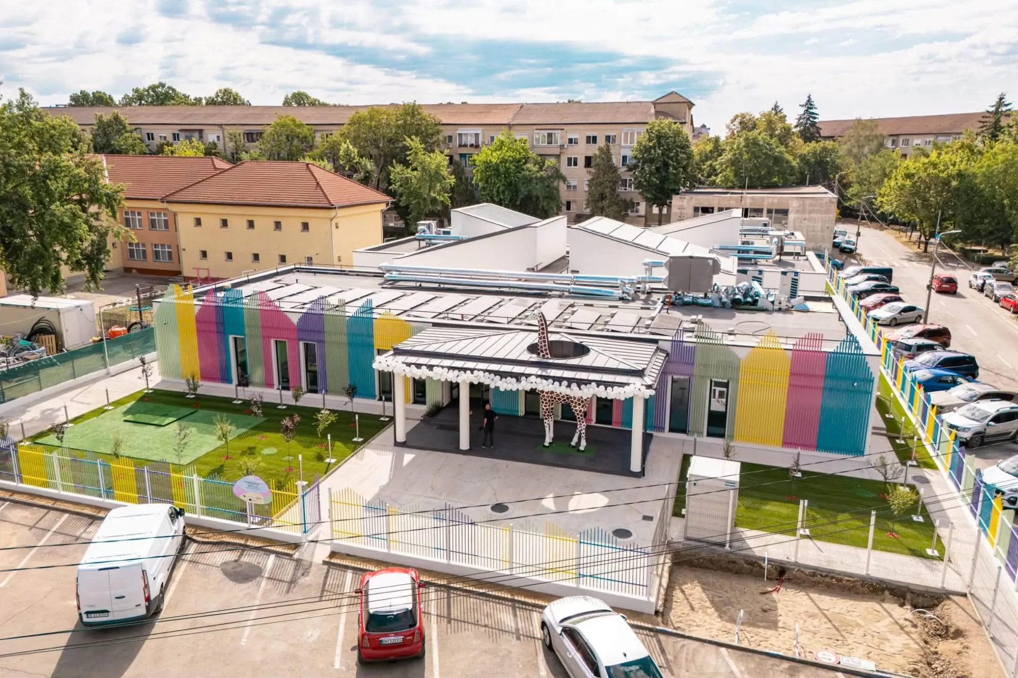 Bolojan a inaugurat la Oradea o creșă la preț de hotel de lux. Foto/Bolojan/FB
