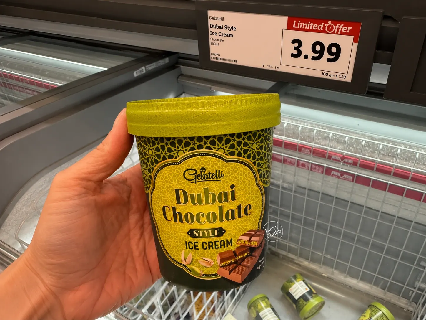 Înghețată/ Facebook