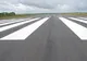 Fisuri la pista Aeroportului Iași (GALERIE FOTO)