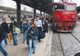 Pelerinii, întâmpinați de polițiști în Gara Iași