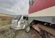 O mașină a fost lovită de tren în Pașcani! Șoferul a rămas încarcerat