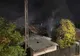 Incendiu în cartier Galata. La un pas de explozie: pompierii au scos 5 butelii de gaz!