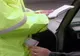 A promis unui polițist 10.000 de lei pentru a scăpa de dosar penal
