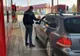 Intenționa să iasă din România cu un autoturism a cărui înmatriculare era suspendată și fără asigurare auto obligatorie