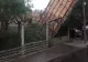 O furtună de proporții a făcut PRĂPĂD în mai multe județe din țară: inundații, copaci doborâți de vânt și oameni fără curent - VIDEO