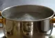 O oală uitată pe foc a băgat panică printre locatarii unei scări din Iași