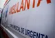O femeie s-a aruncat dintr-o mașină aflată în mișcare, în fața unui camion