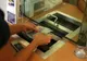 Băncile au făcut profituri istorice pe seama românilor care vor să trăiască mai bine