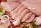 Marea manipulare: Carne de pui din Ucraina, vândută cu etichetă românească. Multinaționalele sunt acuzate că vor falimentarea fermierilor români